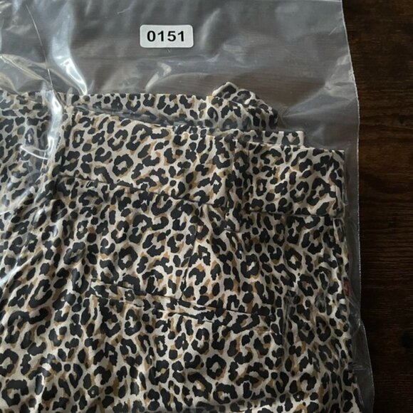 J Crew Wide-leg cropped high rise pant in animal leopard-print silk size 2 - Picture 12 of 12